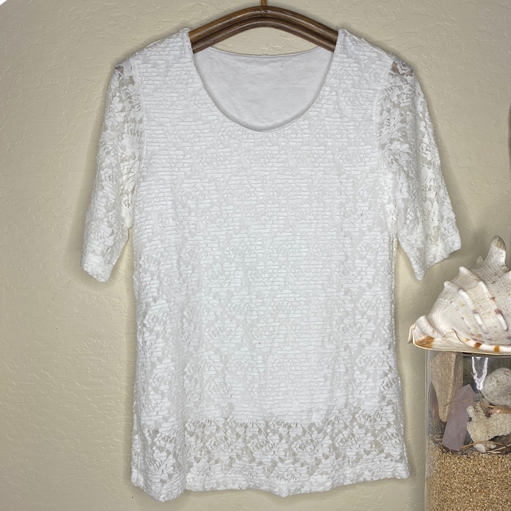 Rose print lacey short sleeved top
